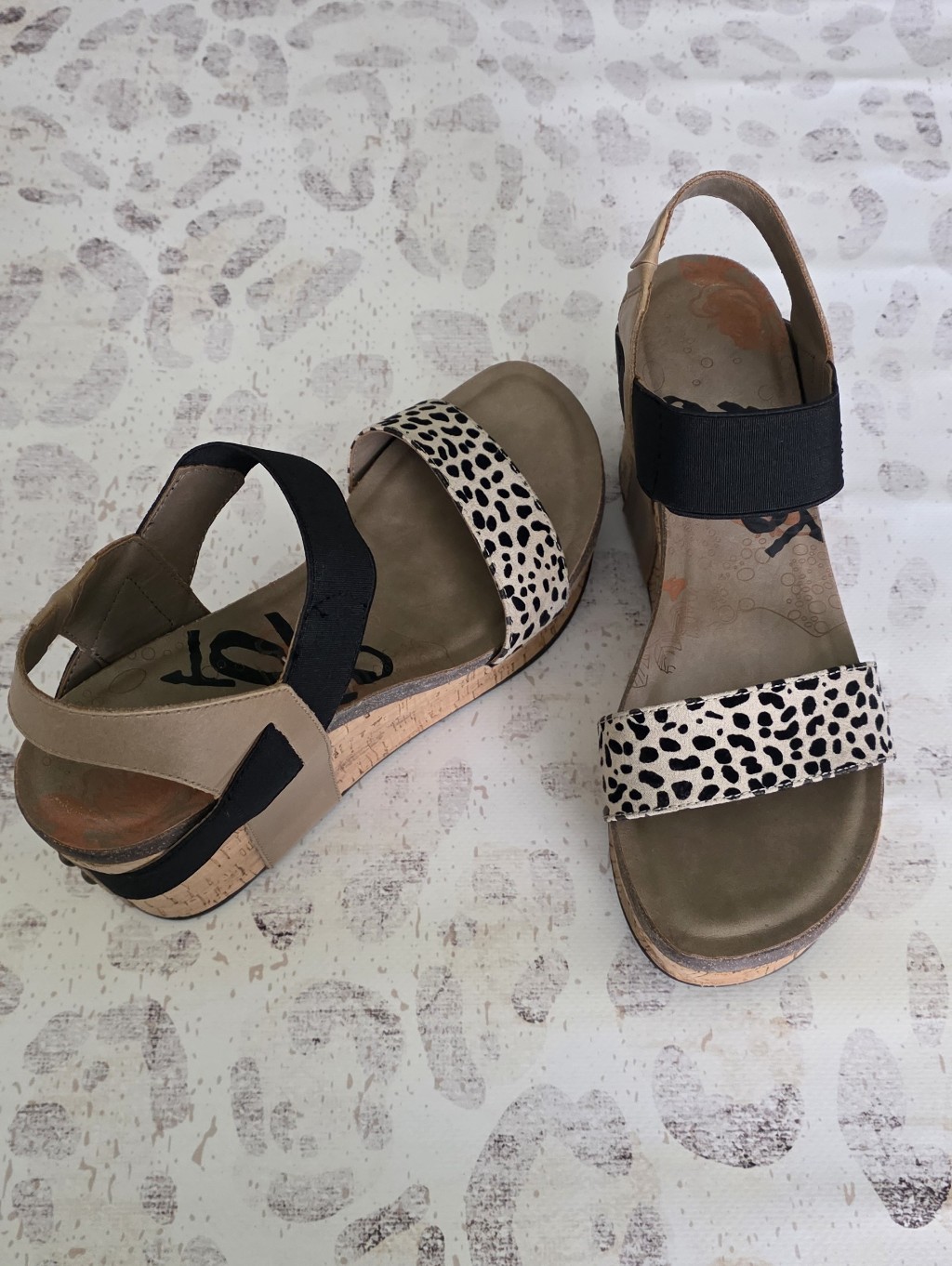 Otbt Leopard Print Cork Wedge Sandals - Black & Tan